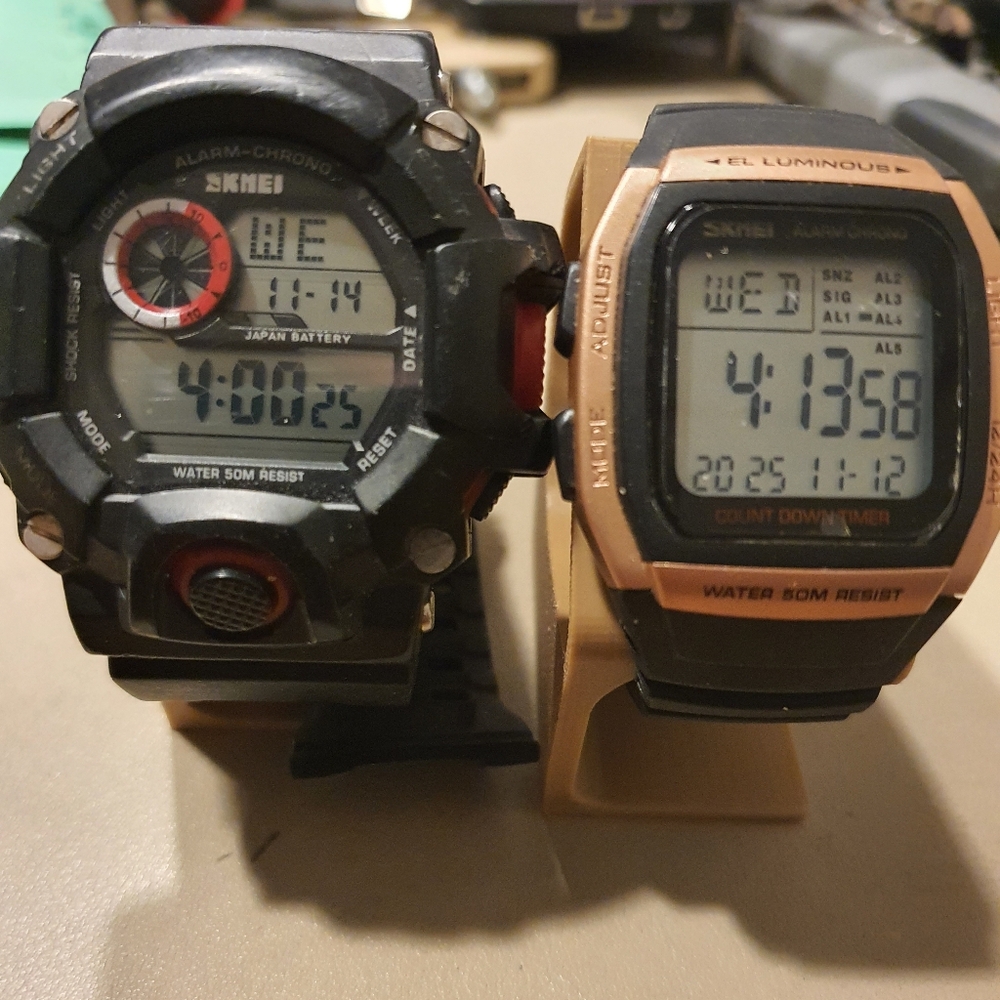 10/$20 Lot Of 2 Skmei Digital Alarm Chrono Men's Watches